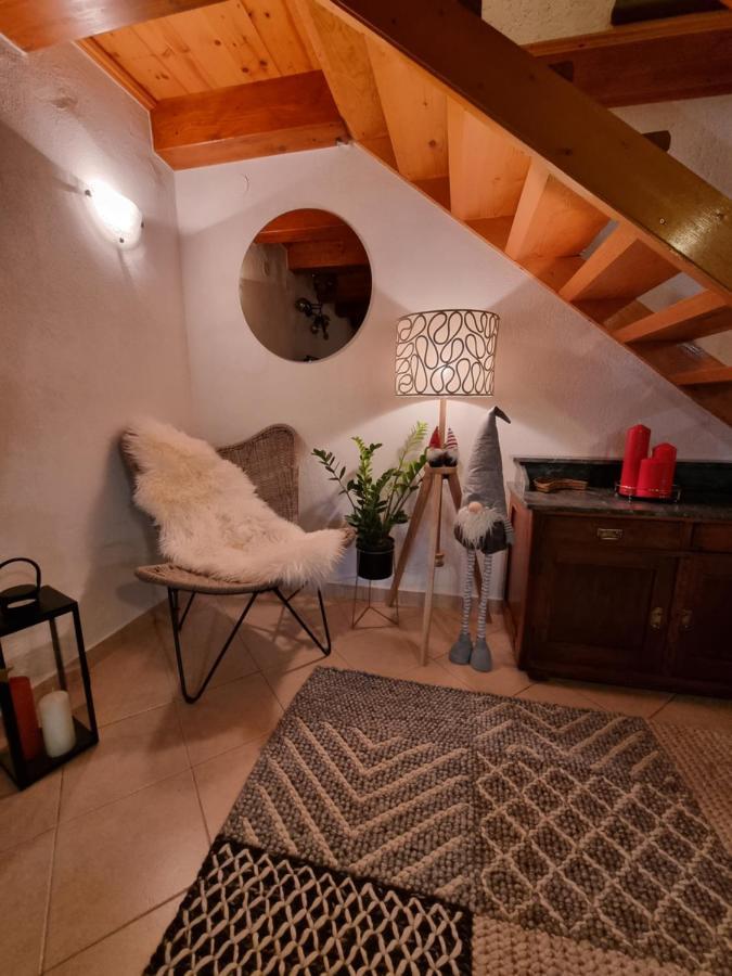 Villa Stonehouse Ana With Jacuzzi Rovinj-Krmed Exterior foto